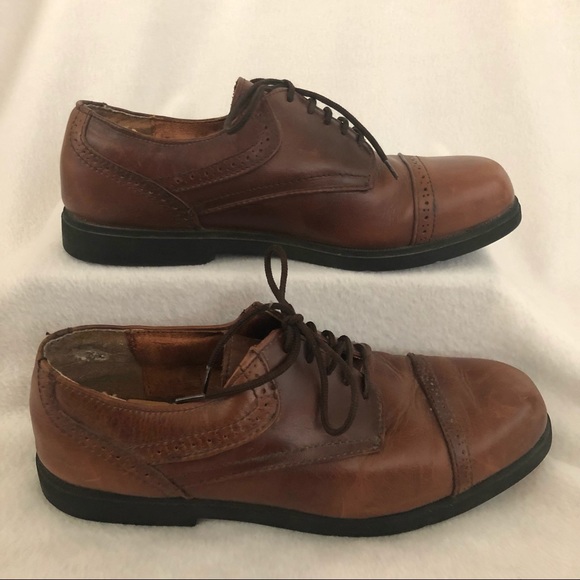 Vintage Wing Tip Leather Dress Shoes main image 4